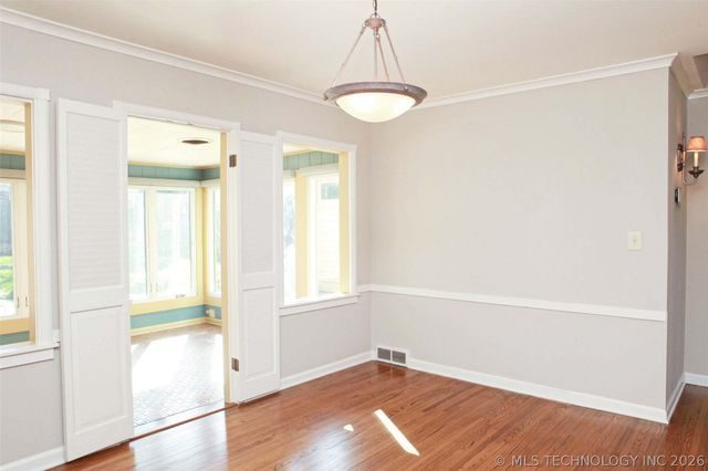 2325 S Columbia Place, Tulsa, OK 74114