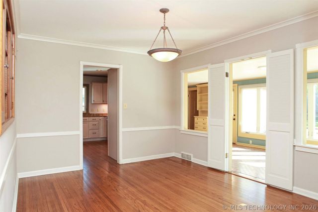 2325 S Columbia Place, Tulsa, OK 74114