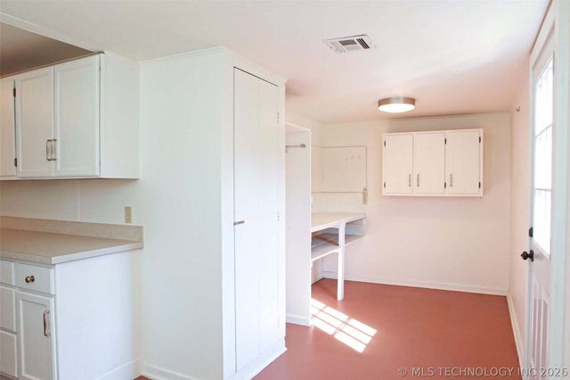 2325 S Columbia Place, Tulsa, OK 74114