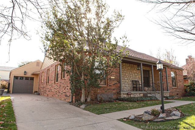 2325 S Columbia Place, Tulsa, OK 74114