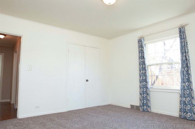 2325 S Columbia Place, Tulsa, OK 74114