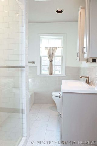 2325 S Columbia Place, Tulsa, OK 74114