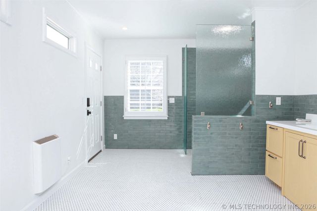 2325 S Columbia Place, Tulsa, OK 74114