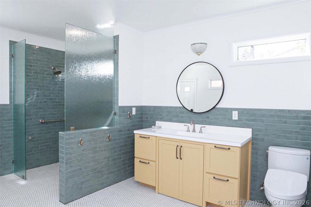 2325 S Columbia Place, Tulsa, OK 74114