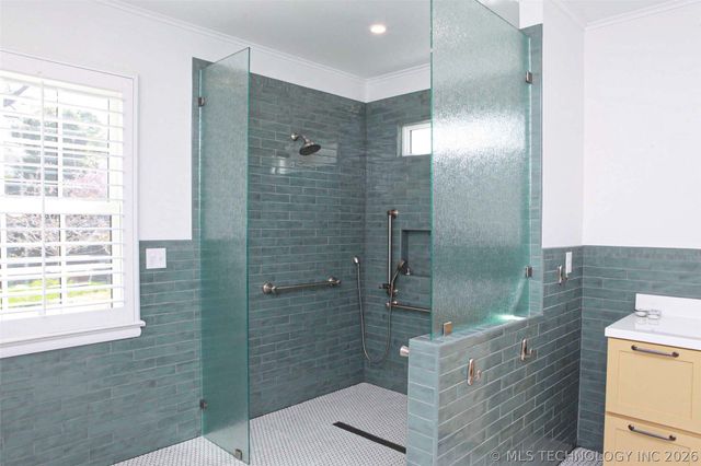 2325 S Columbia Place, Tulsa, OK 74114