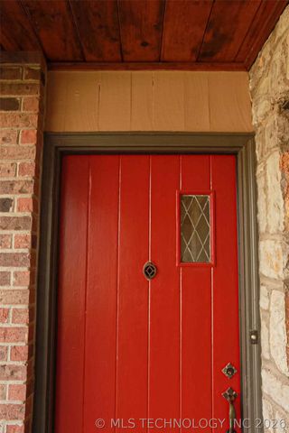 2325 S Columbia Place, Tulsa, OK 74114