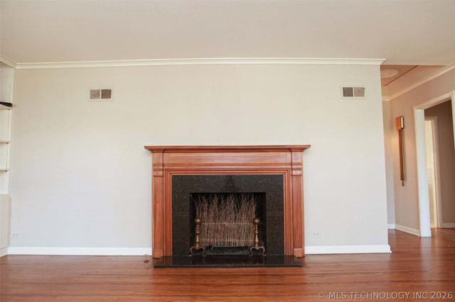 2325 S Columbia Place, Tulsa, OK 74114