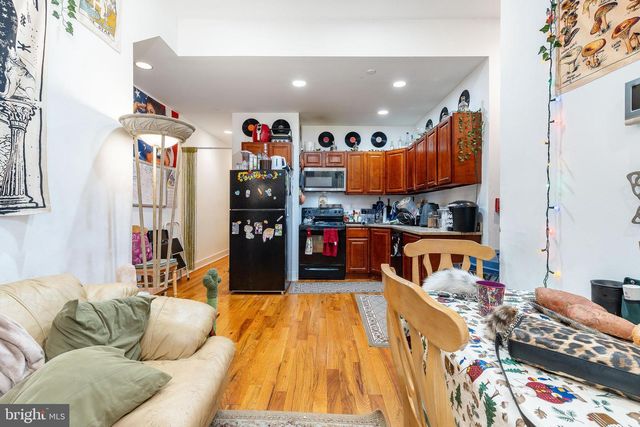 1701 W JEFFERSON ST, Philadelphia, PA 19121