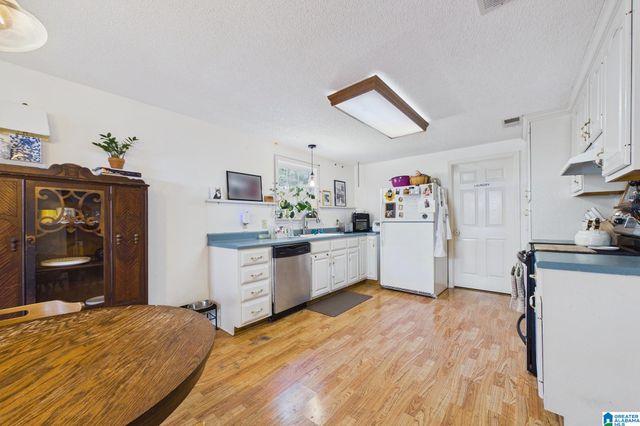 9332 DADS HILL ROAD, Warrior, AL 35180