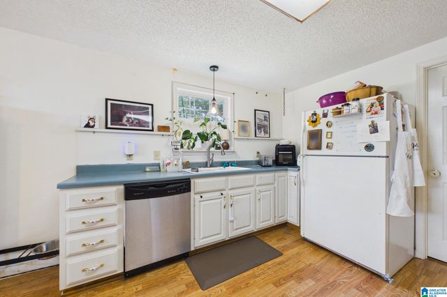 9332 DADS HILL ROAD, Warrior, AL 35180
