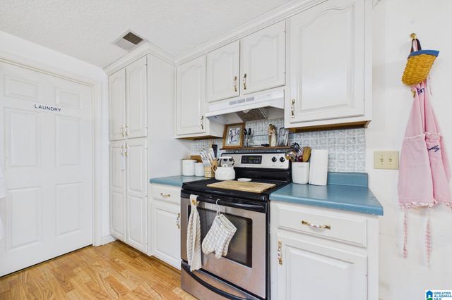 9332 DADS HILL ROAD, Warrior, AL 35180