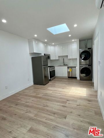 233 N Berendo Street 5, Los Angeles, CA 90004