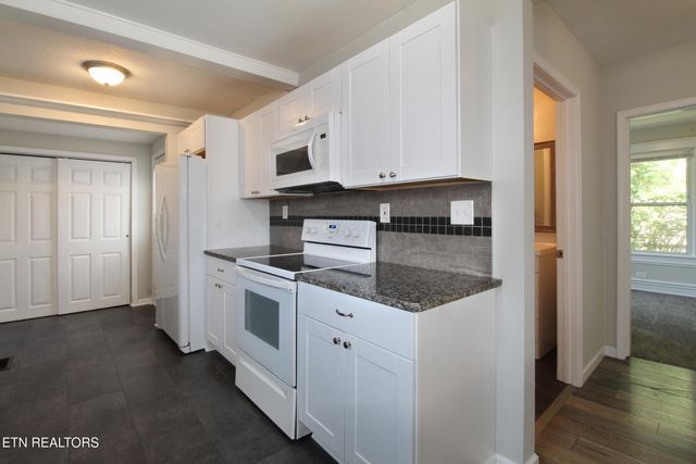 1361 Dalton St, Alcoa, TN 37701