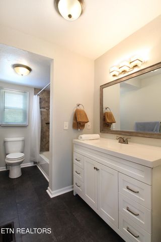 1361 Dalton St, Alcoa, TN 37701