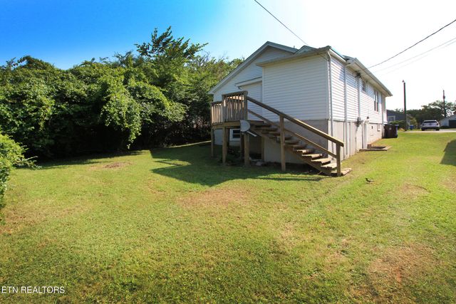1361 Dalton St, Alcoa, TN 37701