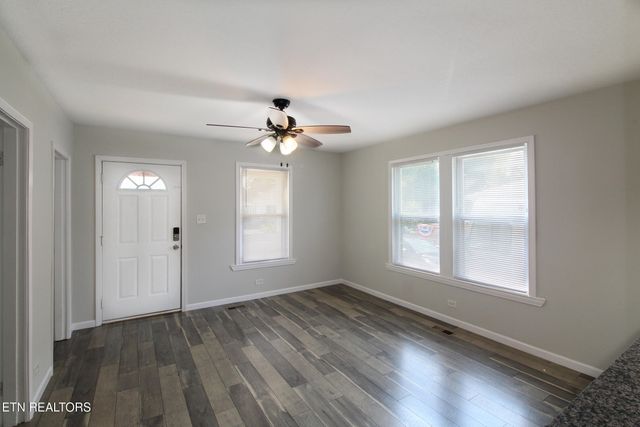 1361 Dalton St, Alcoa, TN 37701