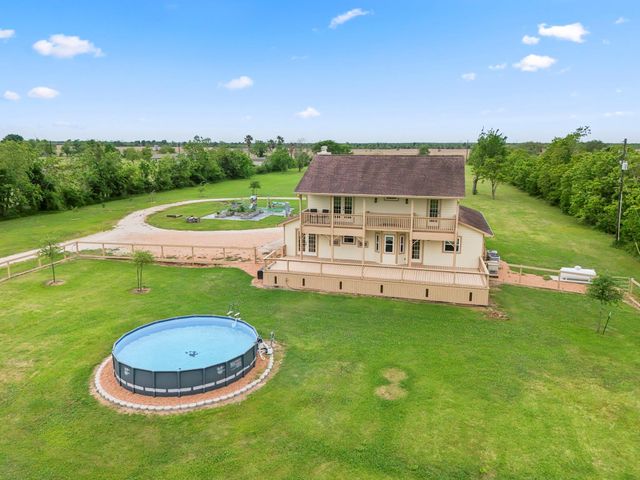 10009 County Road 168, Alvin, TX 77511