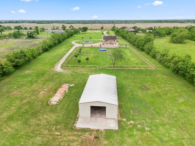 10009 County Road 168, Alvin, TX 77511