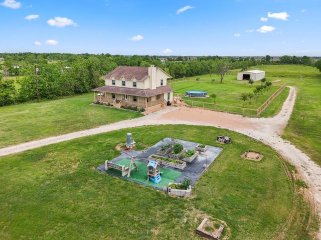 10009 County Road 168, Alvin, TX 77511