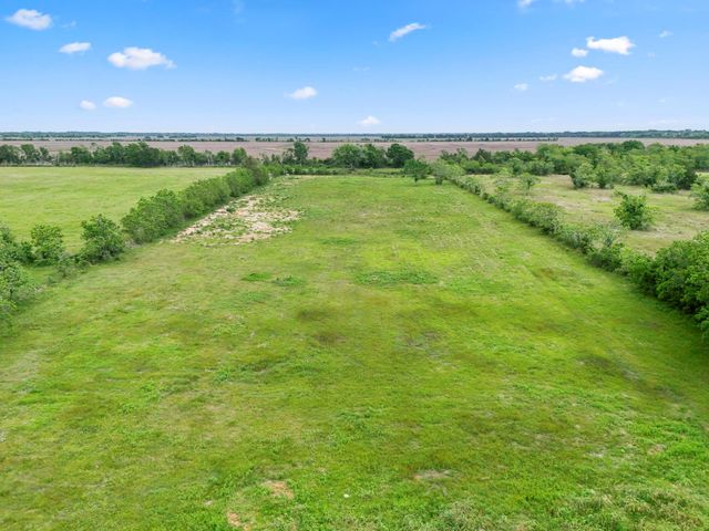 10009 County Road 168, Alvin, TX 77511