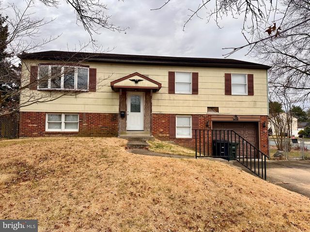 1051 BRADFORD DR, Williamstown, NJ 08094