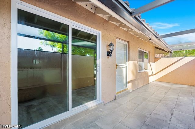 1521 Chesapeake AVE B2, Naples, FL 34102