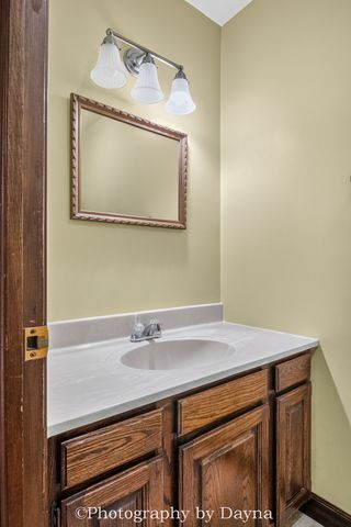 379 Fox Trail Drive, Bourbonnais, IL 60914