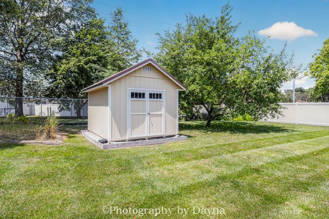 379 Fox Trail Drive, Bourbonnais, IL 60914