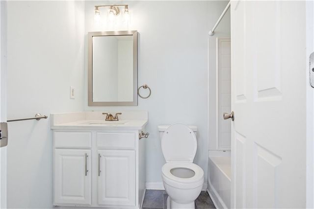 5606 Union Pointe Drive, Union City, GA 30291