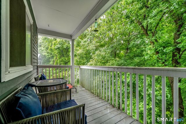 215 Windgate Circle E, Monroe, CT 06468