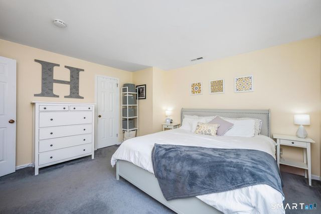 215 Windgate Circle E, Monroe, CT 06468