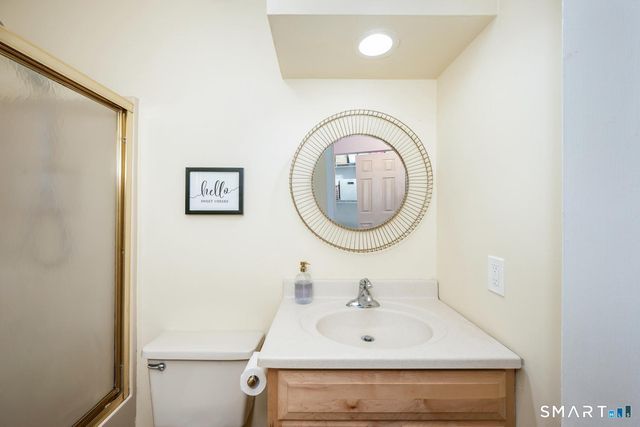 215 Windgate Circle E, Monroe, CT 06468