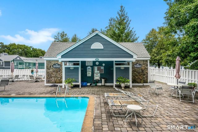 215 Windgate Circle E, Monroe, CT 06468