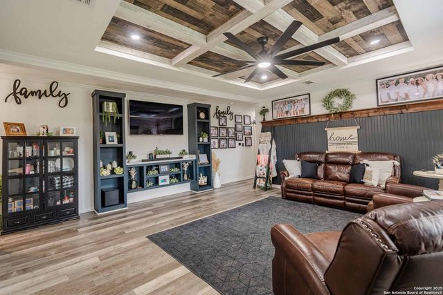 11089 alternate 90, Seguin, TX 78155