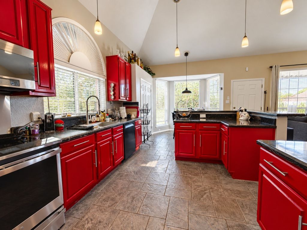 202 Browning Lane, Grand Prairie, TX 75052 — photo 4