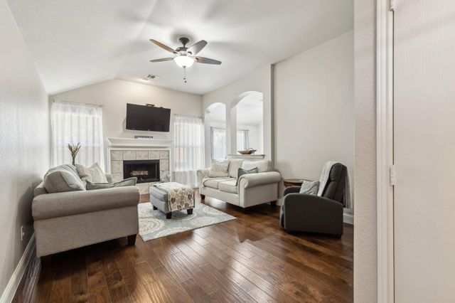 9208 Norfolk Lane, Mckinney, TX 75071