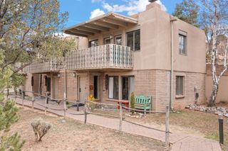 320 Artist Road 89, Santa Fe, NM 87501
