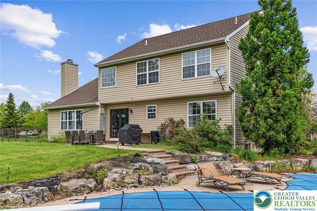 2190 Beechwood Street, Upper Macungie Twp, PA 18069