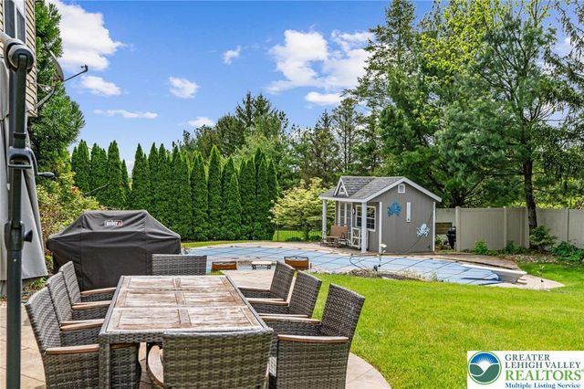 2190 Beechwood Street, Upper Macungie Twp, PA 18069