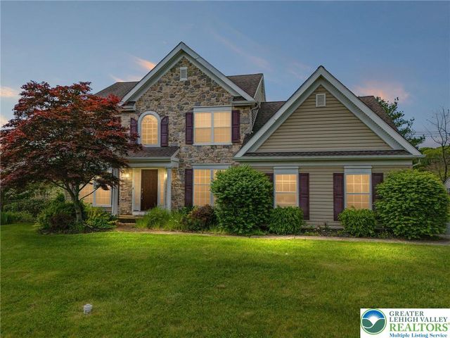 2190 Beechwood Street, Upper Macungie Twp, PA 18069
