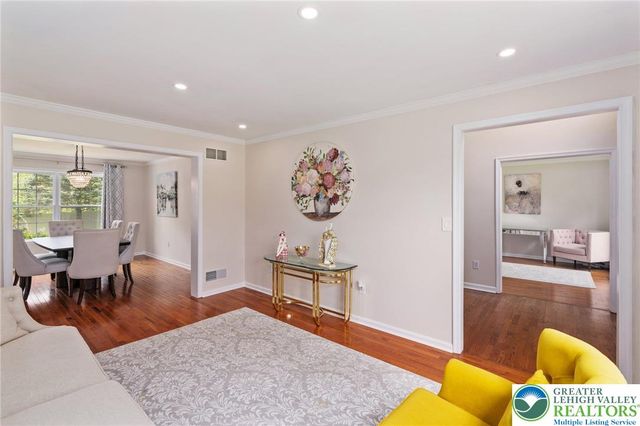 2190 Beechwood Street, Upper Macungie Twp, PA 18069