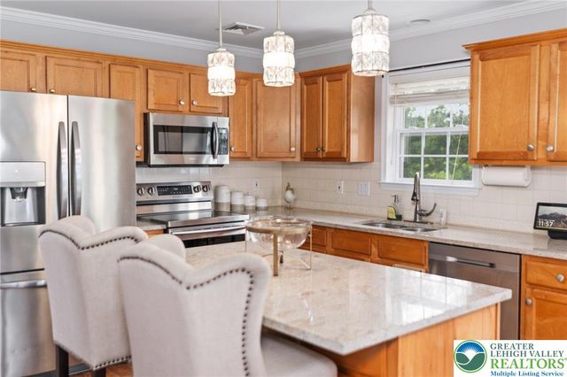 2190 Beechwood Street, Upper Macungie Twp, PA 18069