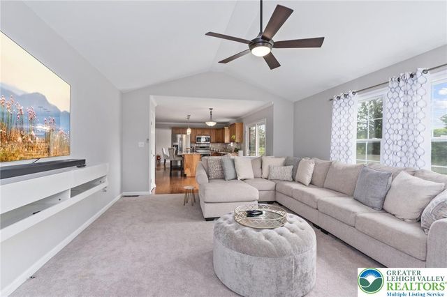 2190 Beechwood Street, Upper Macungie Twp, PA 18069