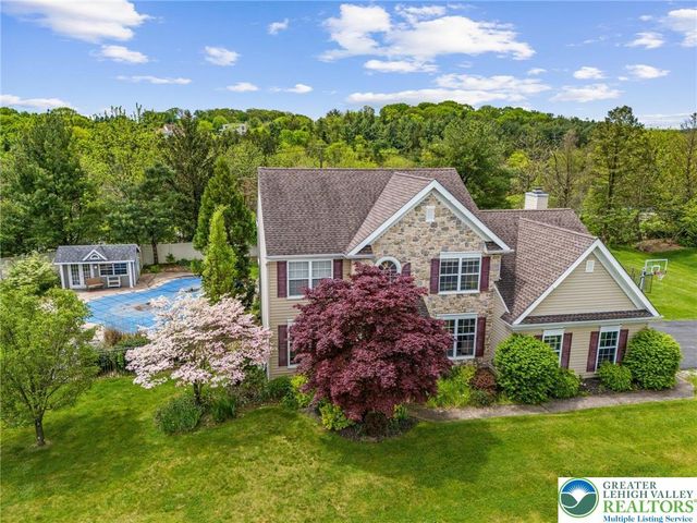 2190 Beechwood Street, Upper Macungie Twp, PA 18069