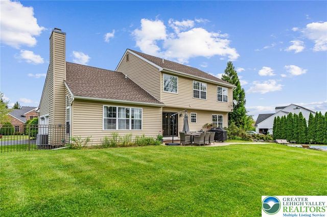 2190 Beechwood Street, Upper Macungie Twp, PA 18069