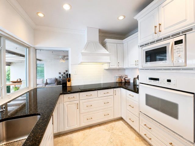 1111 SW Pepperridge Terrace, Boca Raton, FL 33486