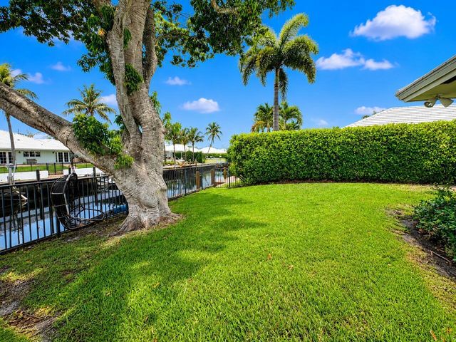 1111 SW Pepperridge Terrace, Boca Raton, FL 33486