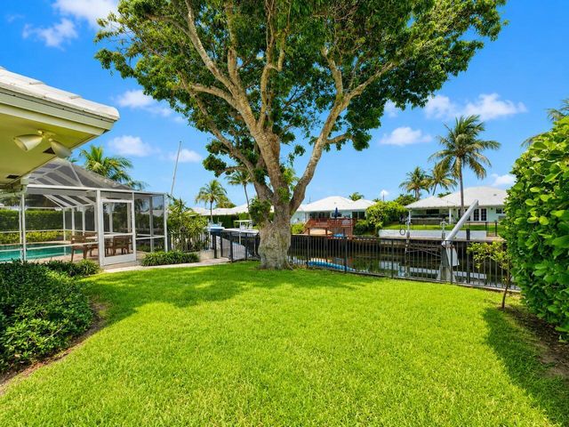 1111 SW Pepperridge Terrace, Boca Raton, FL 33486