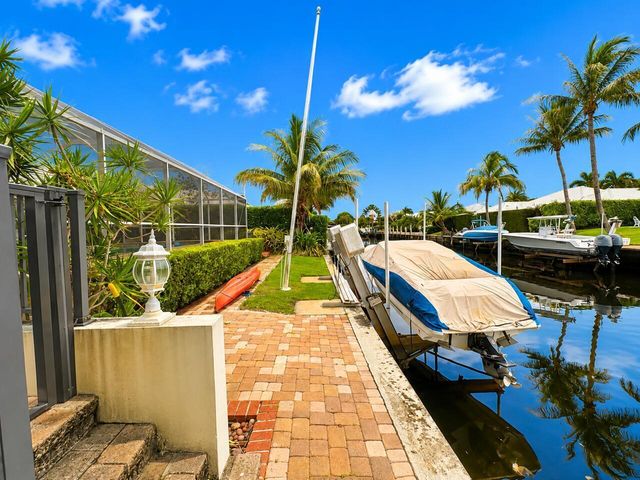1111 SW Pepperridge Terrace, Boca Raton, FL 33486
