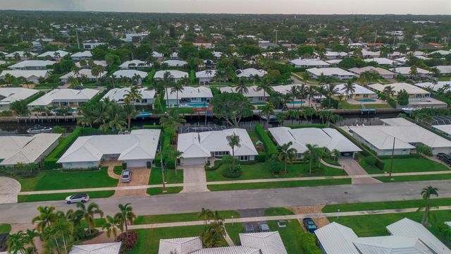 1111 SW Pepperridge Terrace, Boca Raton, FL 33486